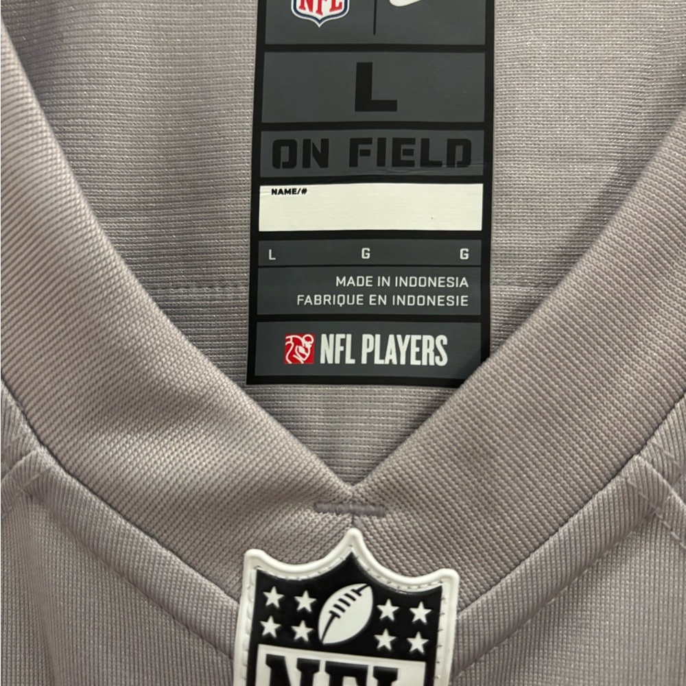 Tyrann Mathieu #32 Chiefs Jersey - Picture 5 of 8